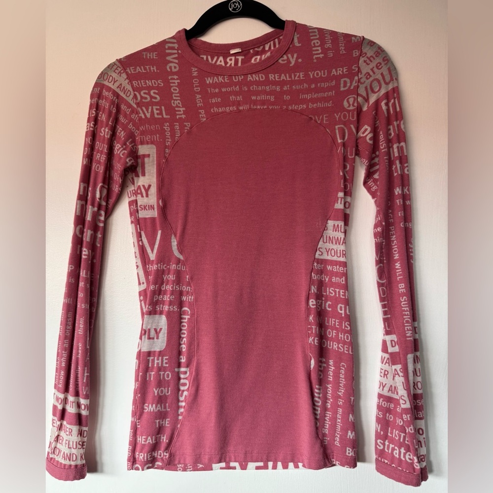 RARE Vintage Lululemon Women's Rose Athleisure Long Sleeve Top in Size 2